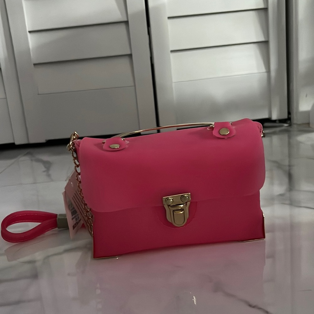 Oliva miller hand/shoulder bag